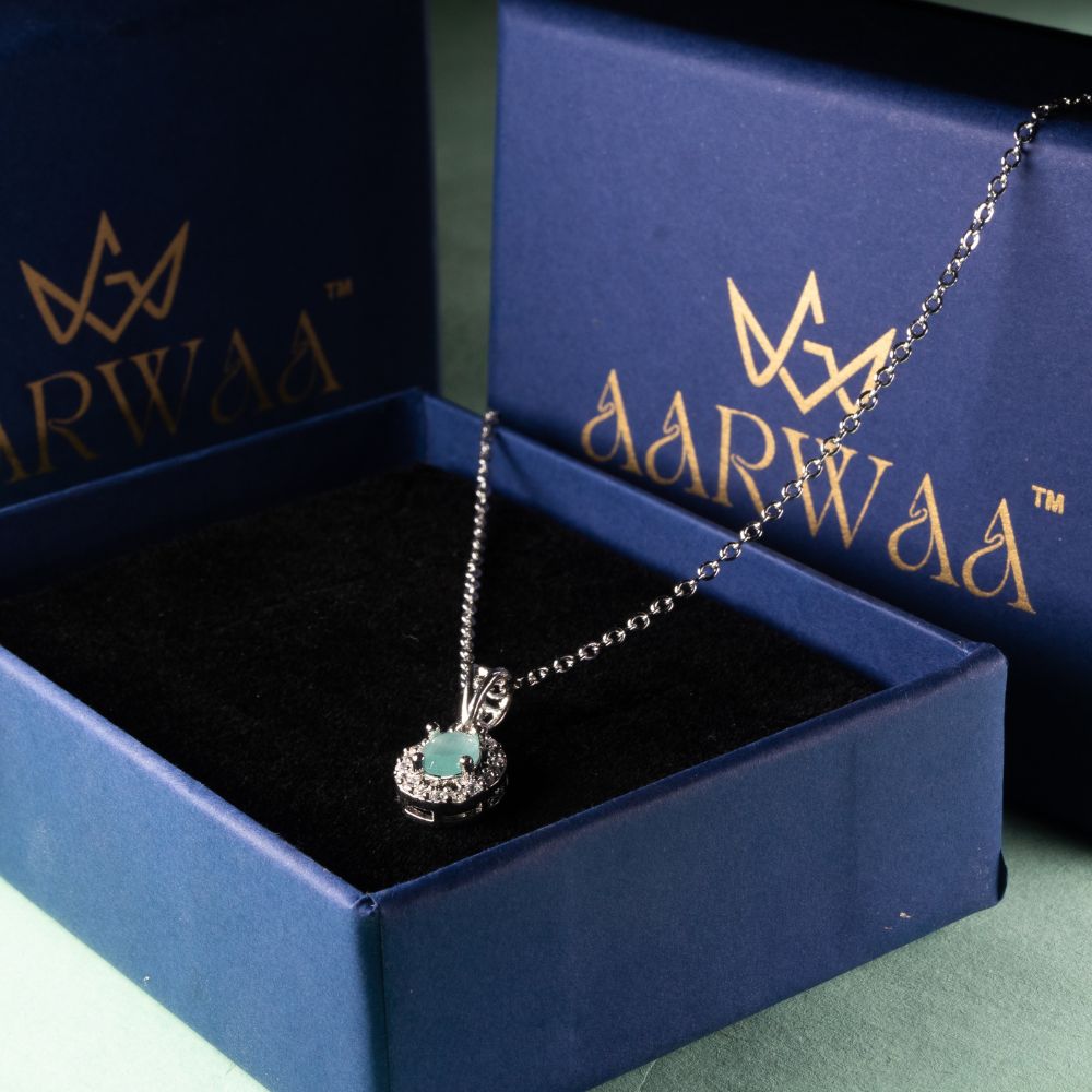 Green Oval Pendant Necklace